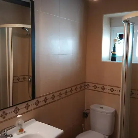 V Turistica En Plena Naturaleza A 30 Kms De Granada Holiday home *